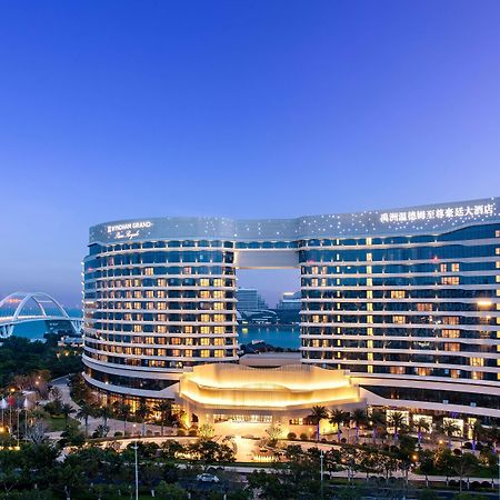 Wyndham Grand Plaza Royale Yuzhou Xiamen Wuyuan Bay Hotel Bagian luar foto