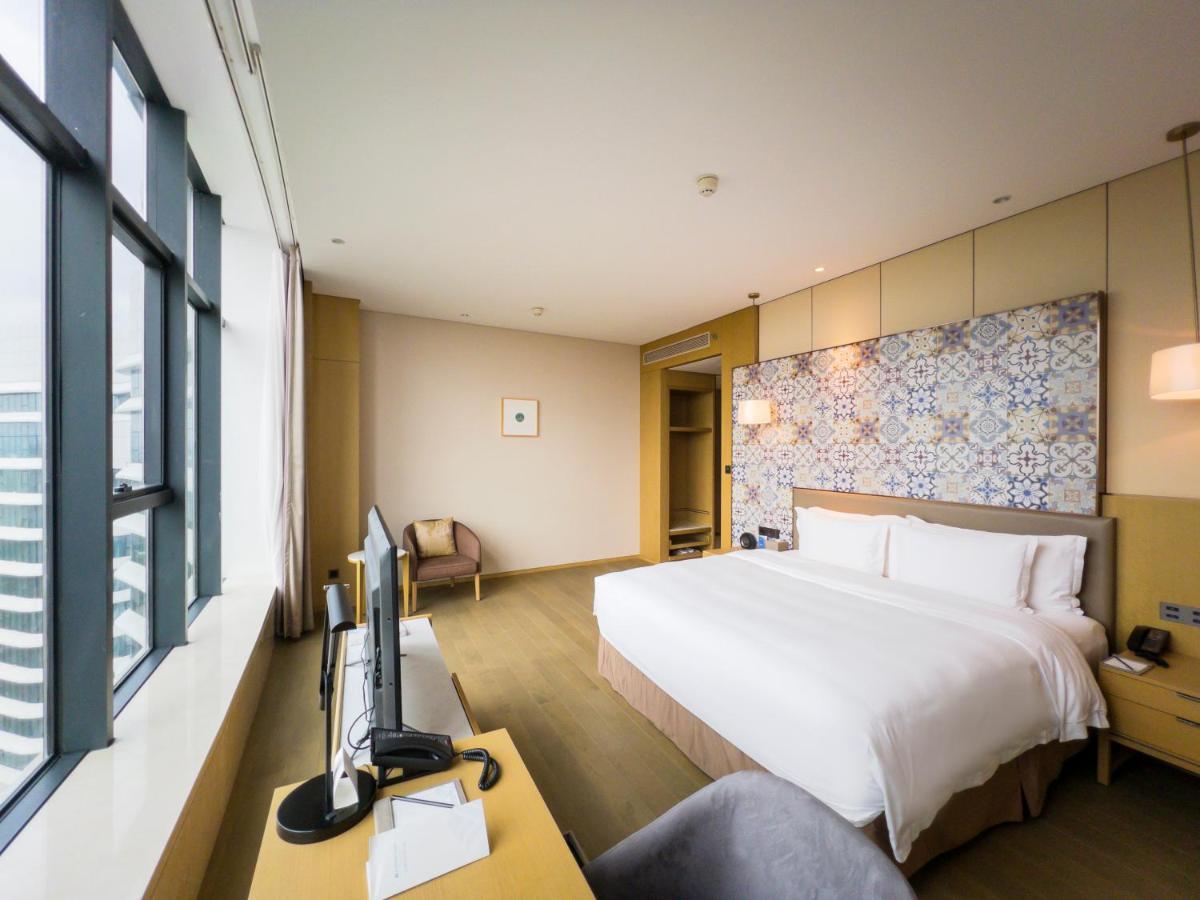 Wyndham Grand Plaza Royale Yuzhou Xiamen Wuyuan Bay Hotel Bagian luar foto