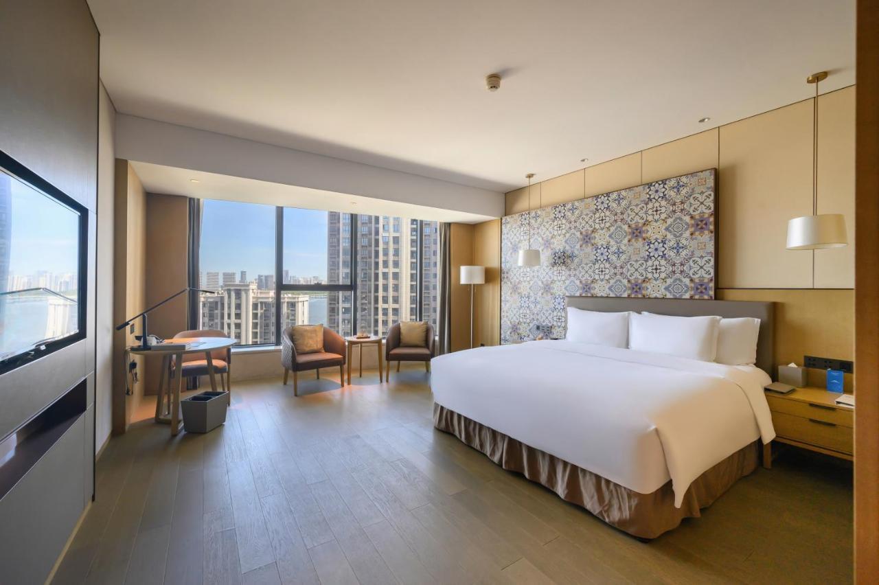 Wyndham Grand Plaza Royale Yuzhou Xiamen Wuyuan Bay Hotel Bagian luar foto