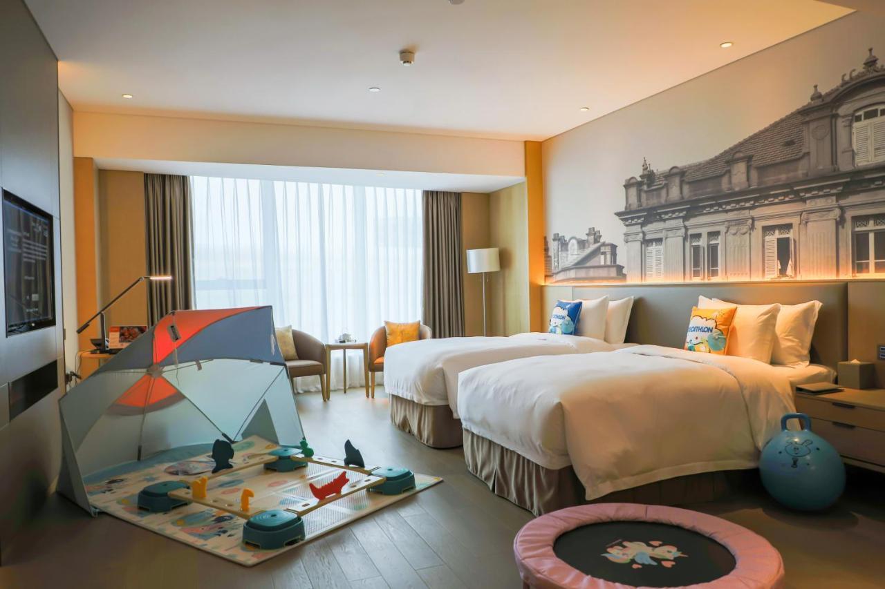Wyndham Grand Plaza Royale Yuzhou Xiamen Wuyuan Bay Hotel Bagian luar foto