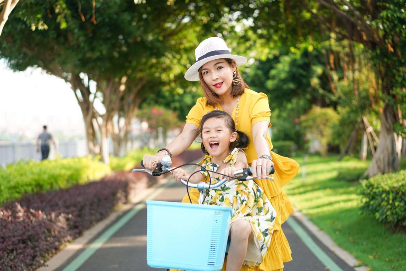 Wyndham Grand Plaza Royale Yuzhou Xiamen Wuyuan Bay Hotel Bagian luar foto