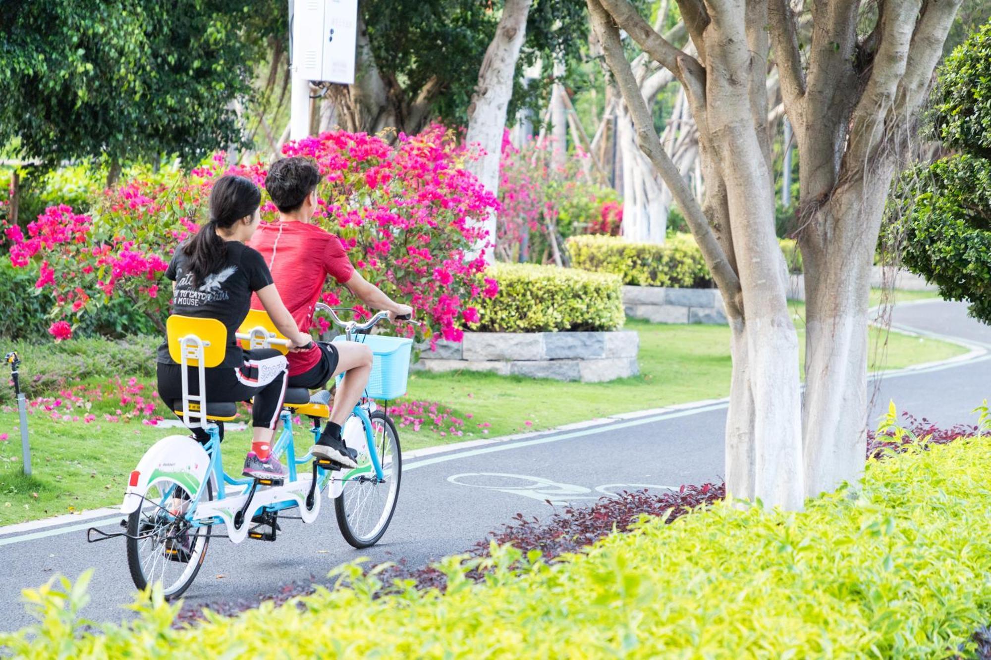 Wyndham Grand Plaza Royale Yuzhou Xiamen Wuyuan Bay Hotel Bagian luar foto