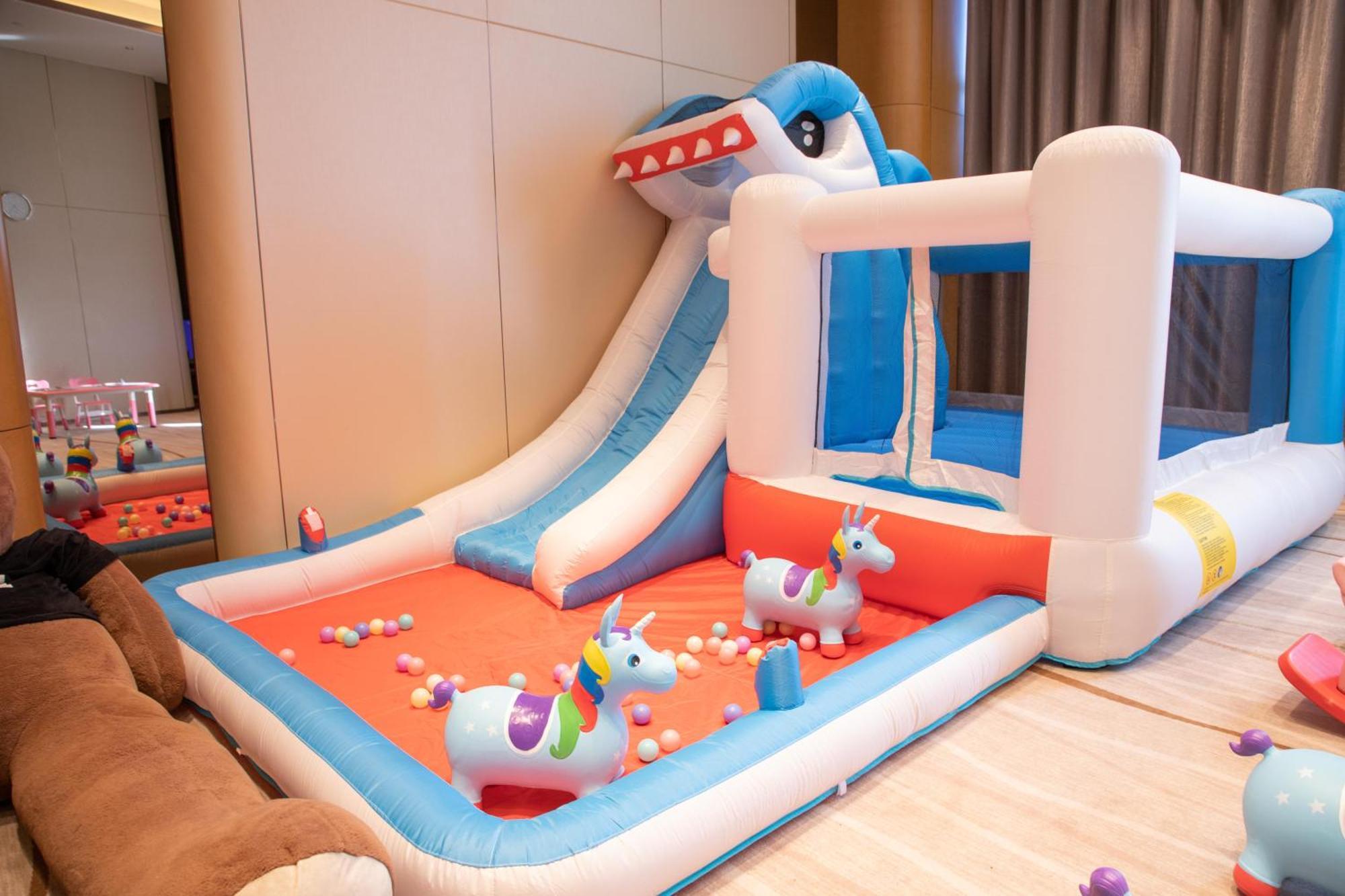 Wyndham Grand Plaza Royale Yuzhou Xiamen Wuyuan Bay Hotel Bagian luar foto