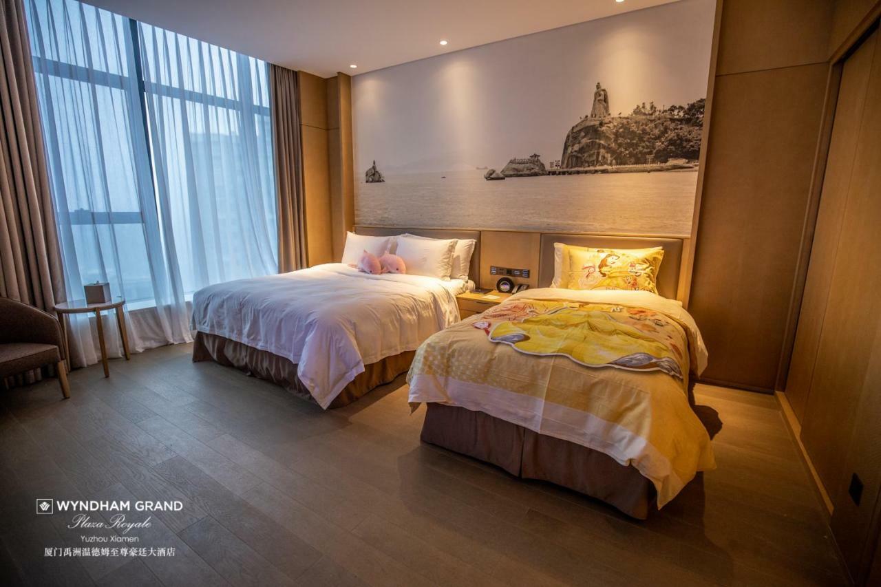 Wyndham Grand Plaza Royale Yuzhou Xiamen Wuyuan Bay Hotel Bagian luar foto