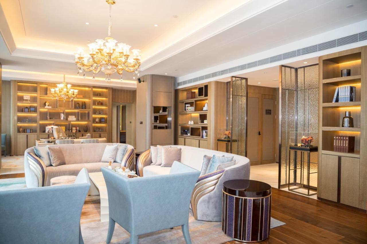 Wyndham Grand Plaza Royale Yuzhou Xiamen Wuyuan Bay Hotel Bagian luar foto
